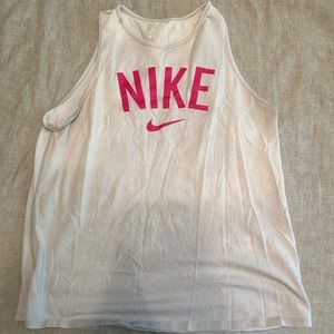 Large Women’s Nike Tank